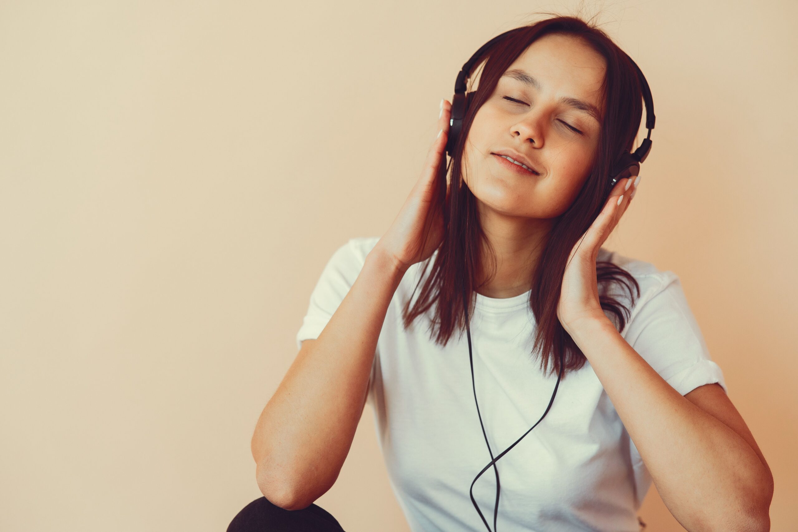 Le « ver d’oreille » : pourquoi une chanson reste coincée dans la tête